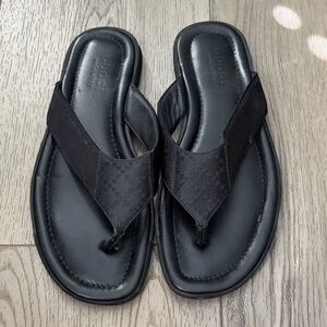 Gucci Men's Black Flip-Flops